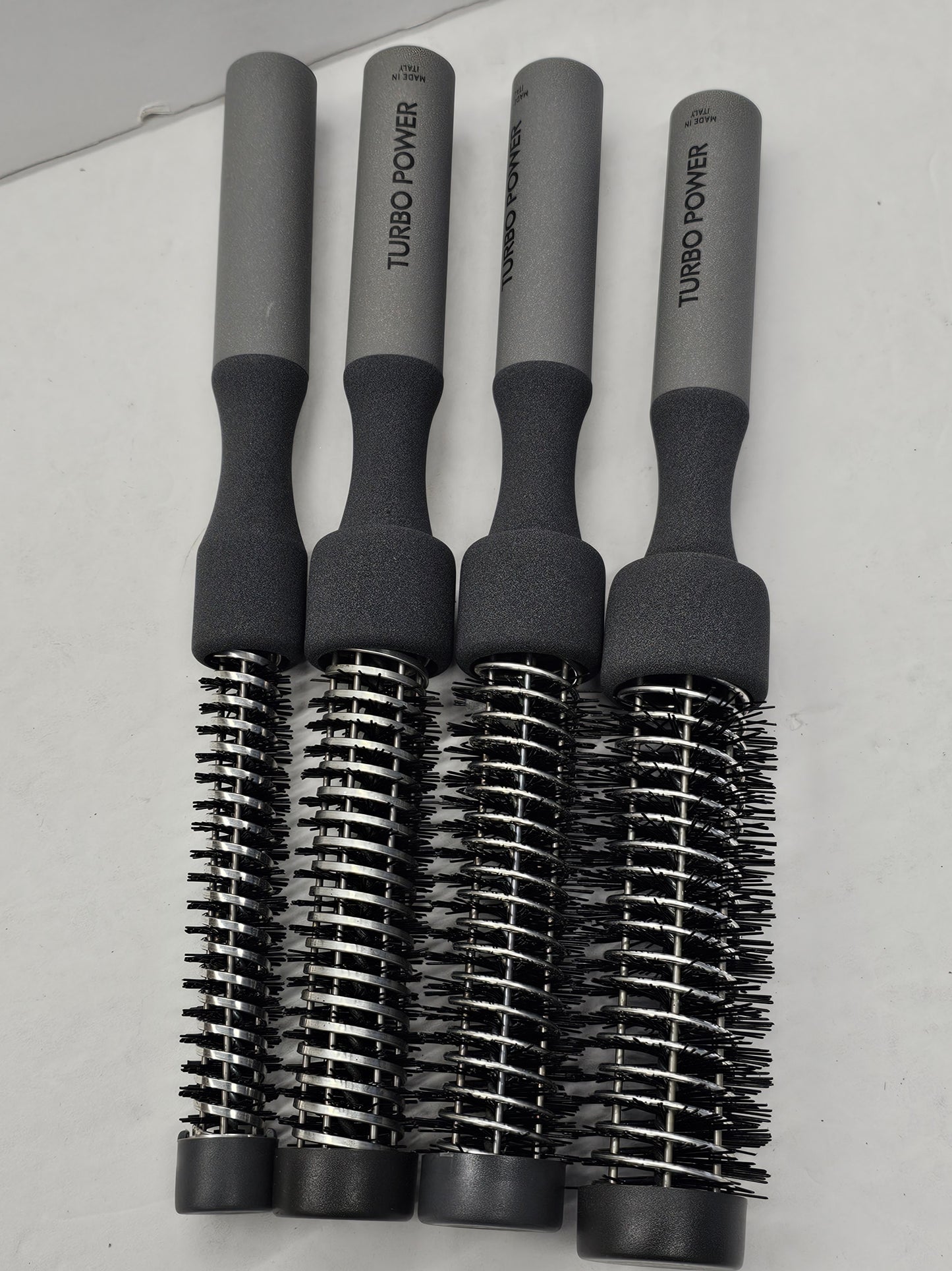 Set of 4 assorted sizes of twister magnesium curl maker brush; turbo power image 1