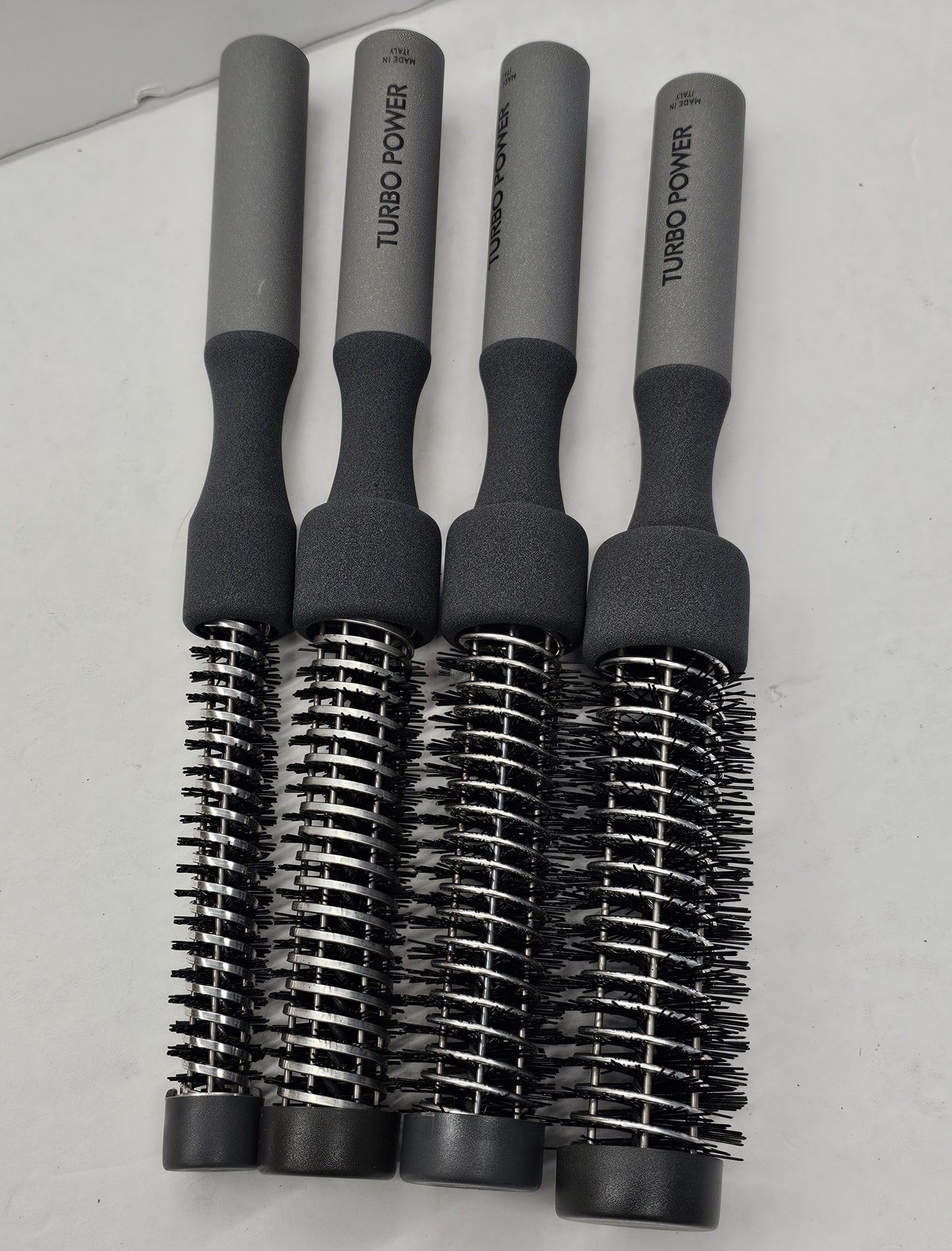 Set of 4 assorted sizes of twister magnesium curl maker brush; turbo power image 2