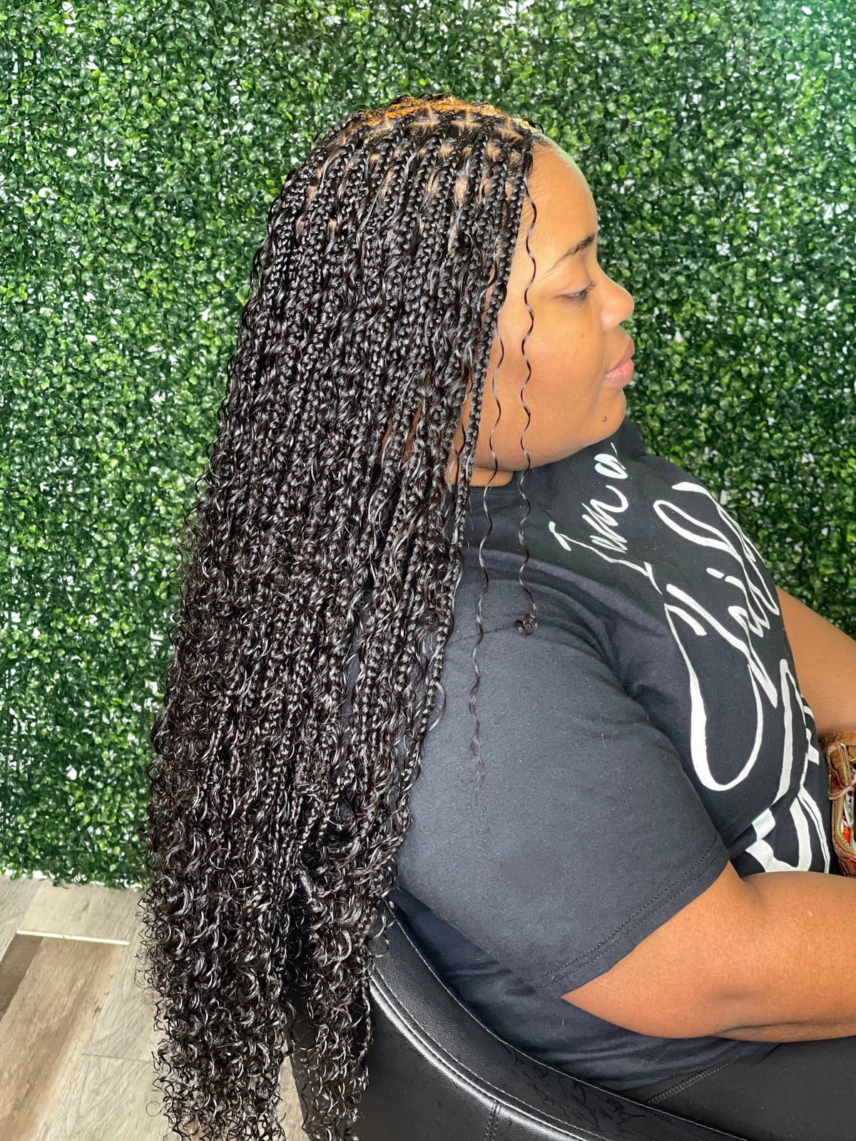 Deep Curls human hair bulk for braids styling.
